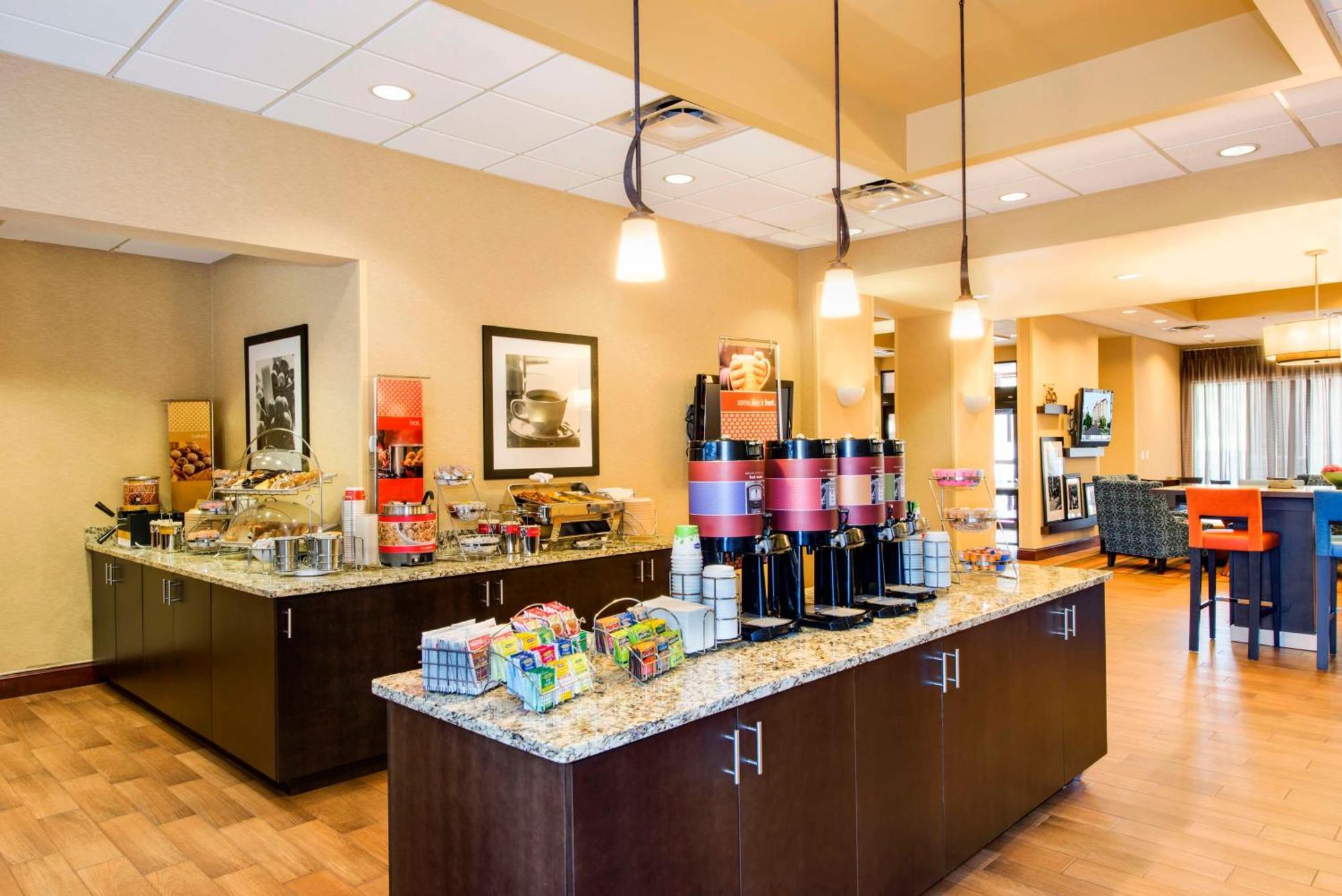 סמירנה Hampton Inn & Suites Atlanta-Galleria מראה חיצוני תמונה